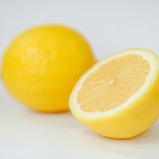 Kwas L-askorbinowy (witamina C)